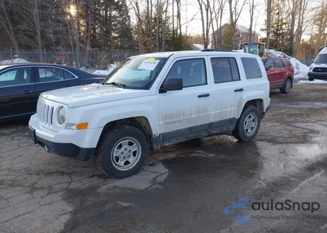 2015 Jeep Patriot Sport z USA, uszkodzony, nr VIN 1C4NJRBB7FD324795